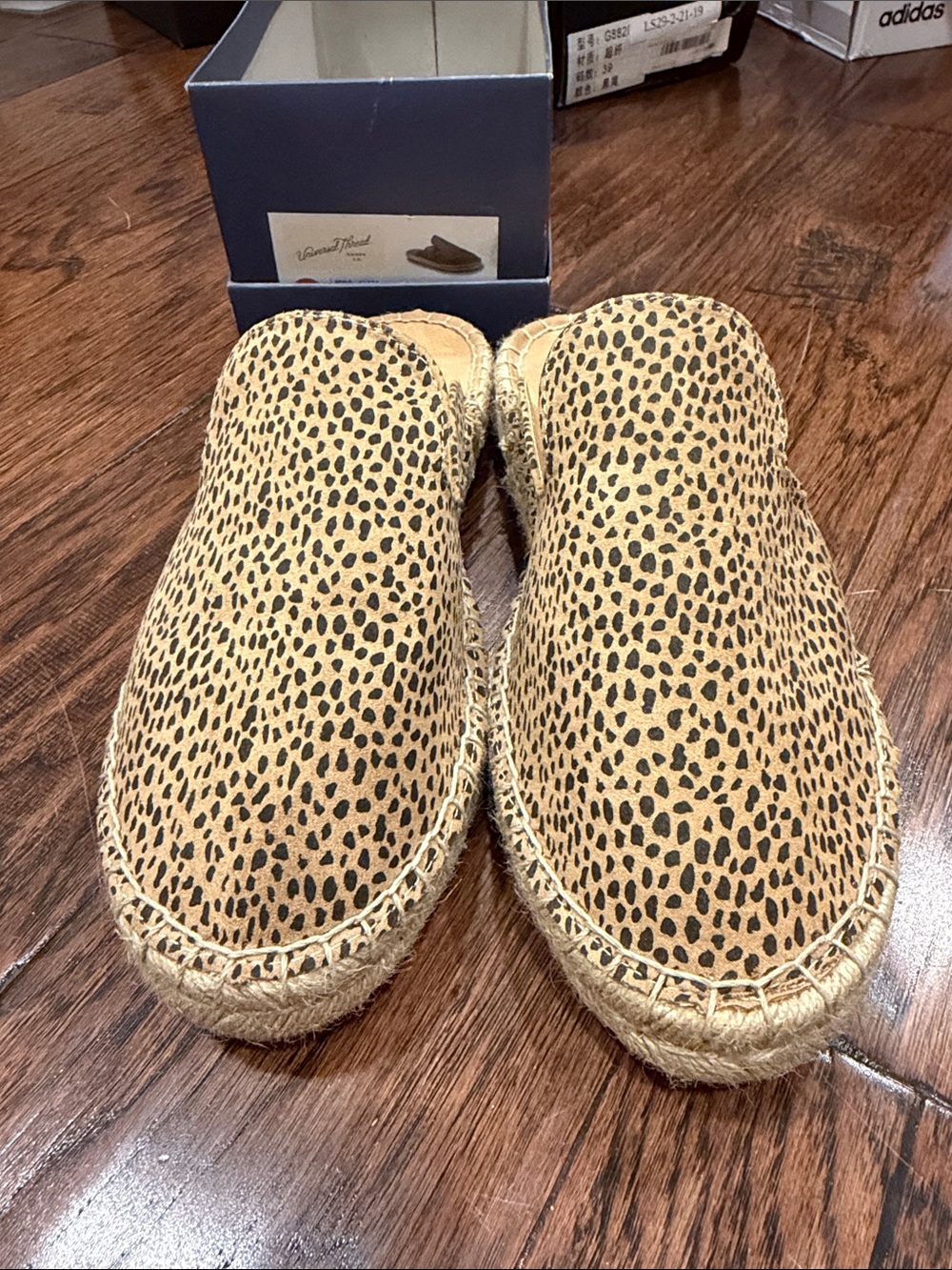 Universal Thread Leopard Print Espadrille Mule in Tan and Black